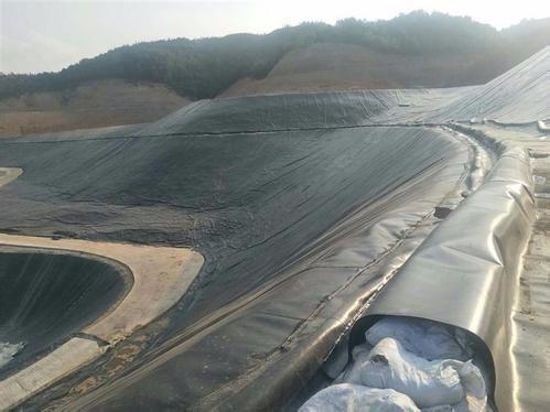 黄瓜视频APP下载地址膜和水工建筑主体连接当中必须保留一定的伸缩余量